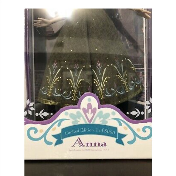 Anna Limited Edition Disney Doll - Picture 4 of 5